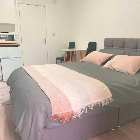 Studio Flat Private Bathroom Wc And Kitchenette لندن المظهر الخارجي الصورة