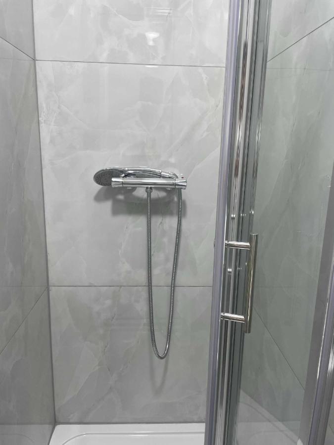 Studio Flat Private Bathroom Wc And Kitchenette لندن المظهر الخارجي الصورة
